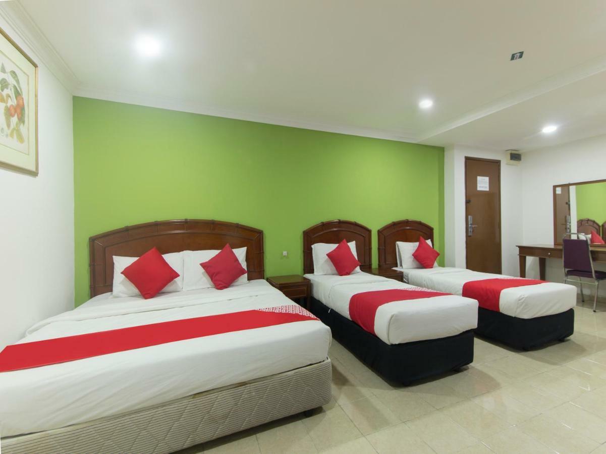 Oyo 805 Hotel Run Star Куала-Лумпур Экстерьер фото